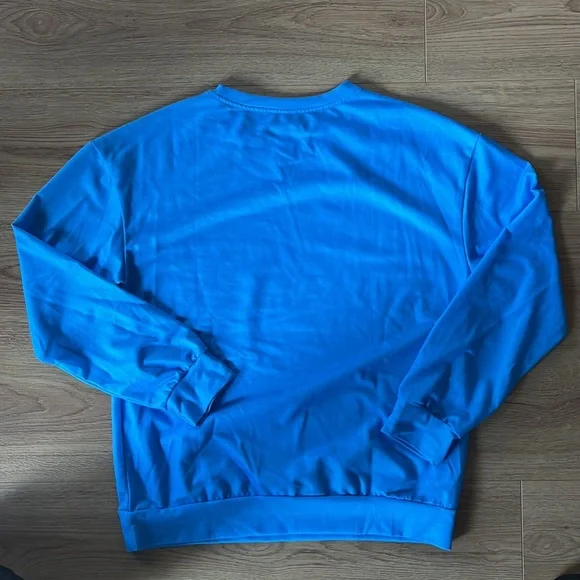 Crewneck - Picture 3 of 3